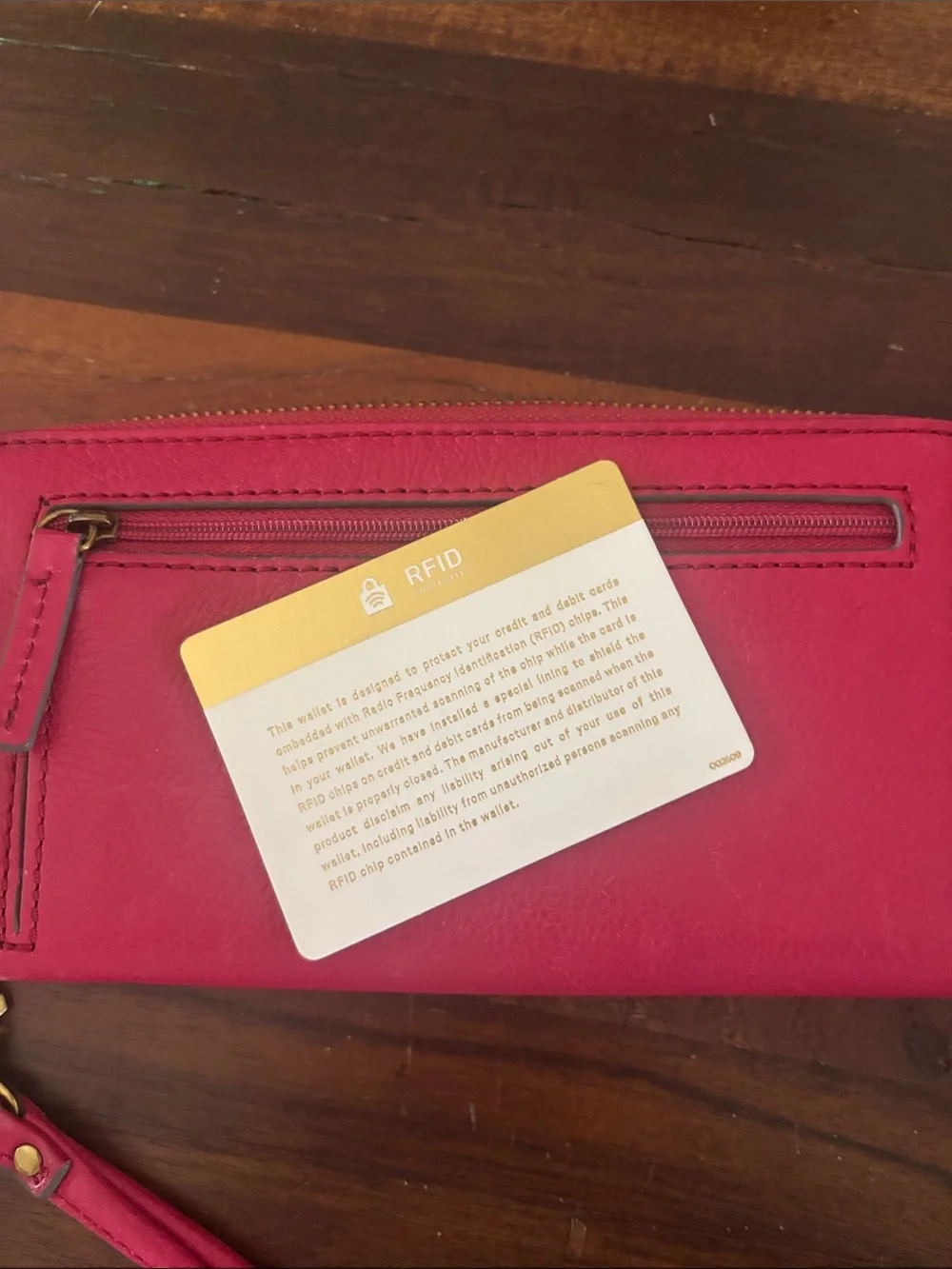 Fossil bright pink